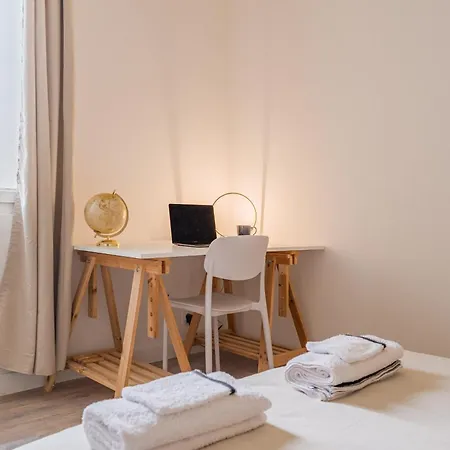 Douce Escale A La Cite Apartment *