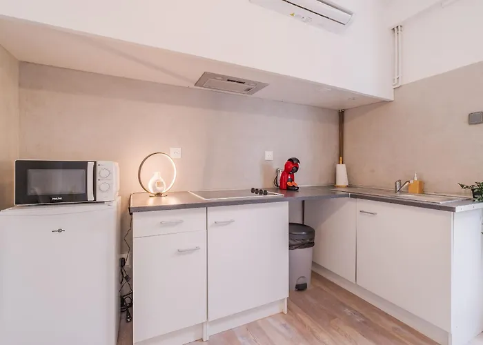 Douce Escale A La Cite