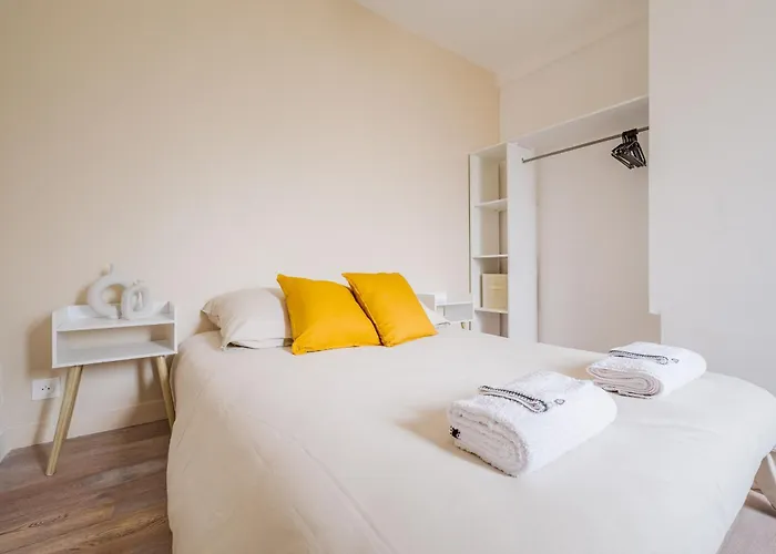 Douce Escale A La Cite *